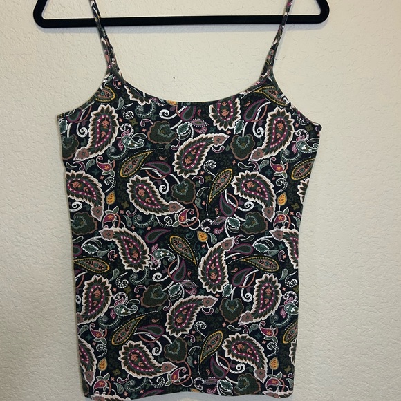 3 pack of LOFT tank tops - Picture 4 of 10